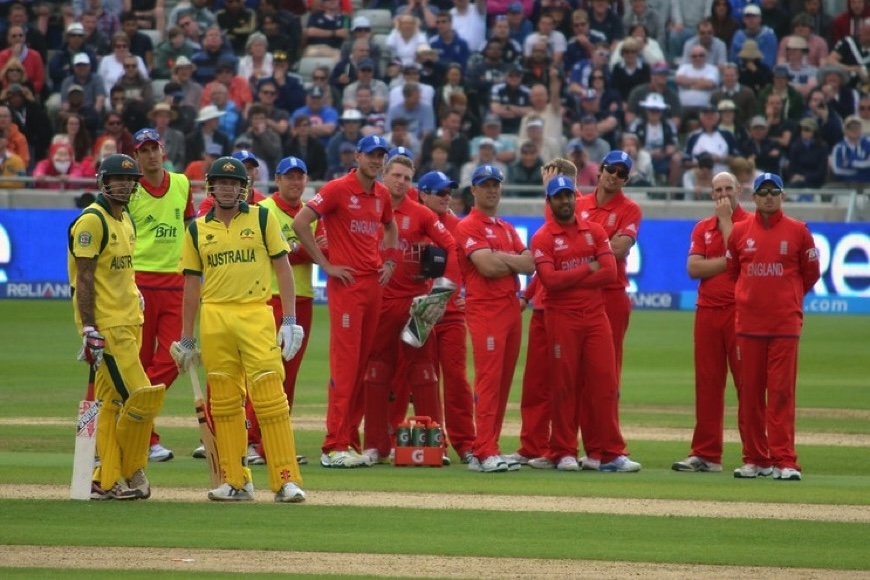 Australia vs England cricket teams
